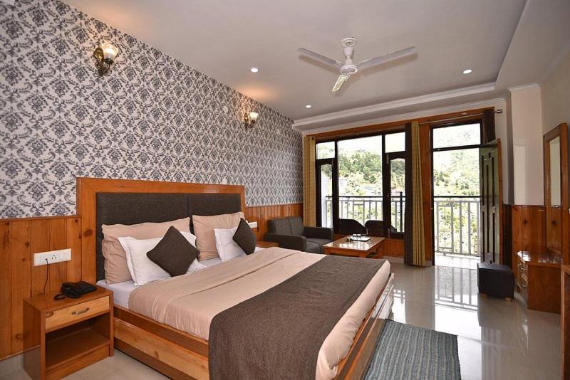 Hotel Hadimba Residency