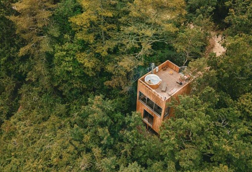 Отель Les Coteaux   Laparade