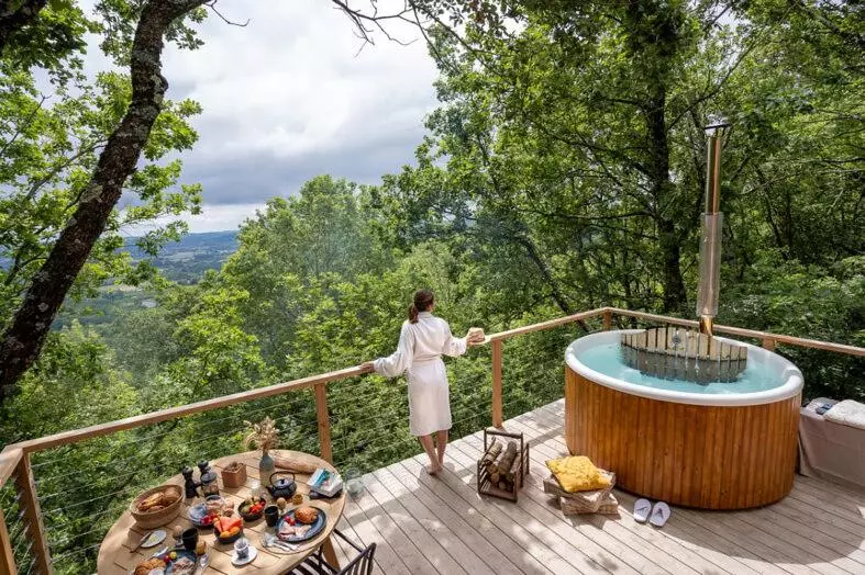 ホテル Les Coteaux   Laparade