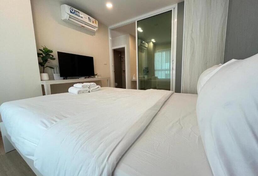 ホテル East Ville Bangsaen By New