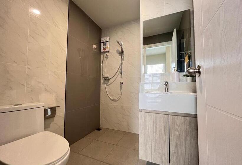 ホテル East Ville Bangsaen By New