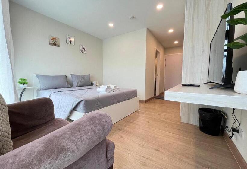 ホテル East Ville Bangsaen By New