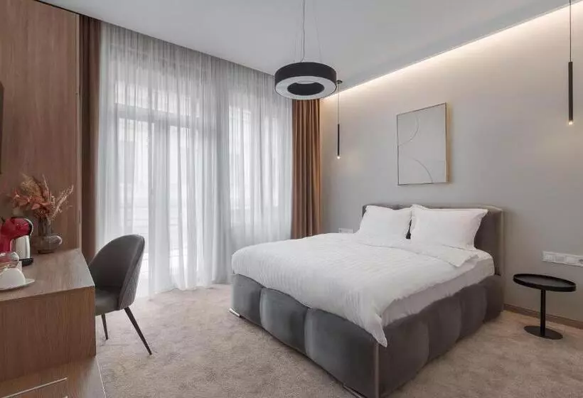 هتل Oasis Rooms