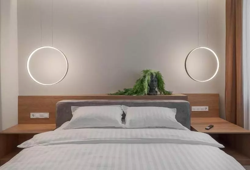 هتل Oasis Rooms
