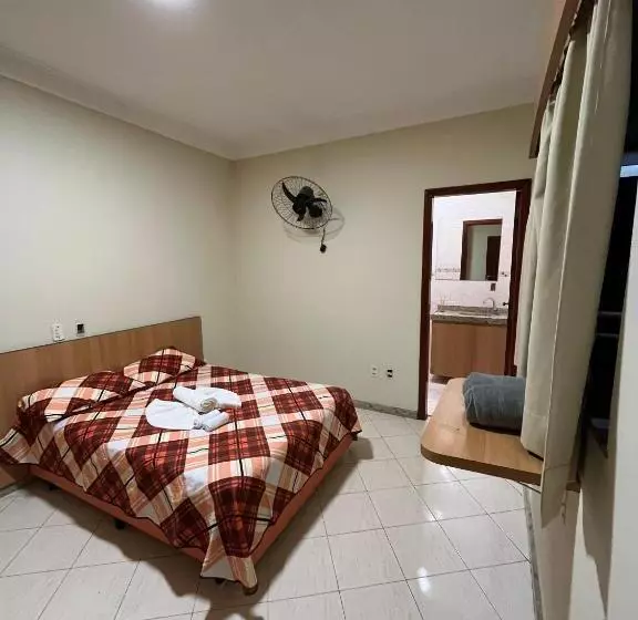 ホテル Pousada E Alojamento Santos Dumont