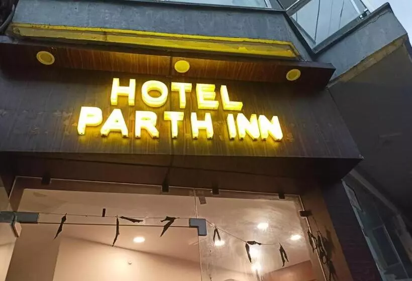 ホテル Parth Inn