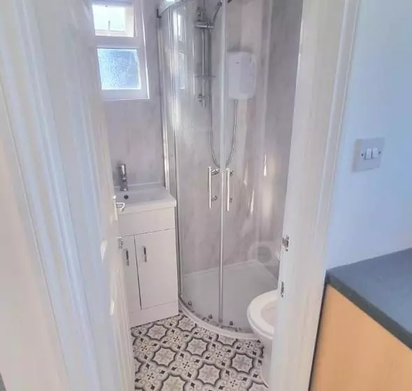 Majatalo London En Suite Double Rooms   Leytonstone E11