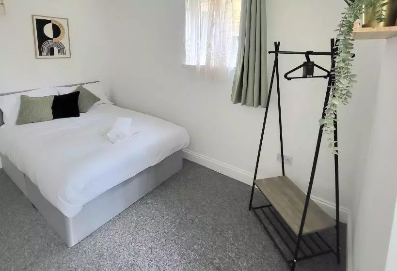 Majatalo London En Suite Double Rooms   Leytonstone E11