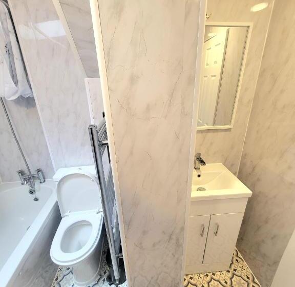 Pansiyon London En Suite Double Rooms Leytonstone E11