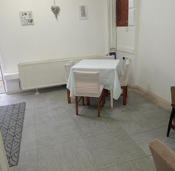 هاستل City Central