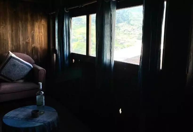 تختخواب و صبحانه Bluebird   Cozy Indigo Home