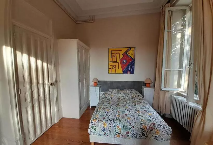 ベッドアンドブレックファースト Chambre D Hôtes La Terrasse Piscine