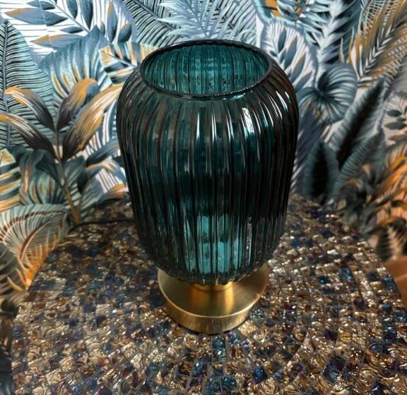 تختخواب و صبحانه Dojo Idro Rooms