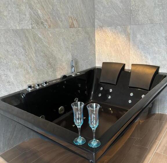 تختخواب و صبحانه Dojo Idro Rooms