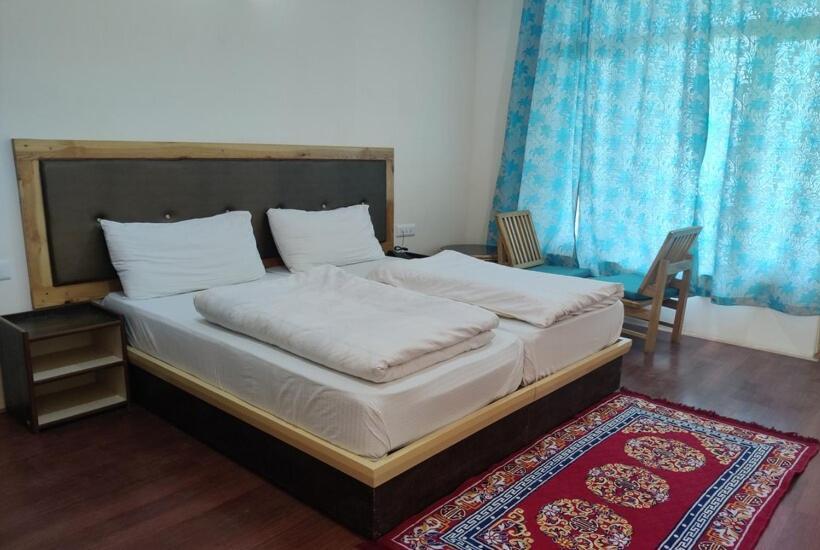 Bed and Breakfast Ewam Chunka Guest House Ladakh By Lexstays