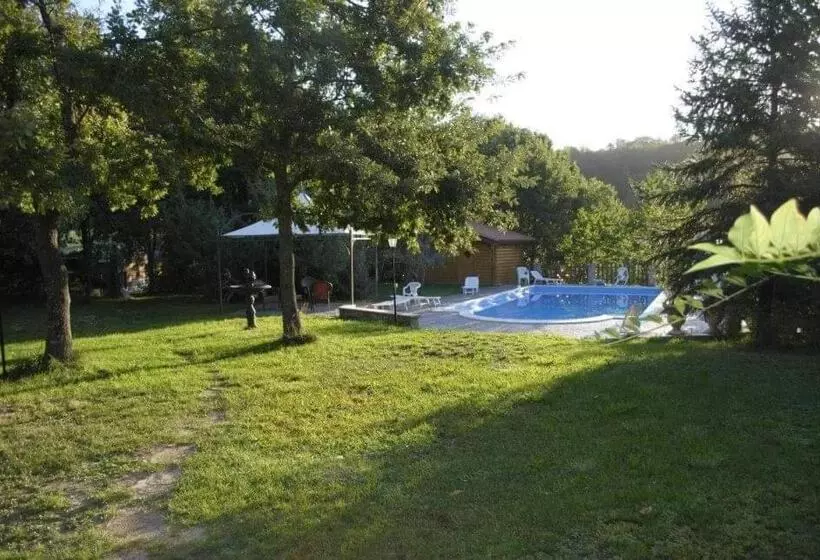 Aamiaismajoitus (B&B) Santo Stefano Dei Cavalli