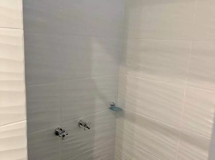 هتل Dreams Hostel