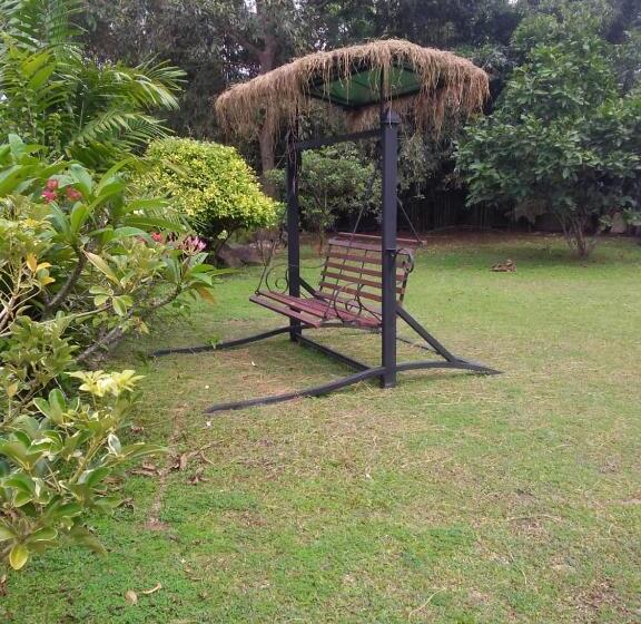 فندق Field Seven