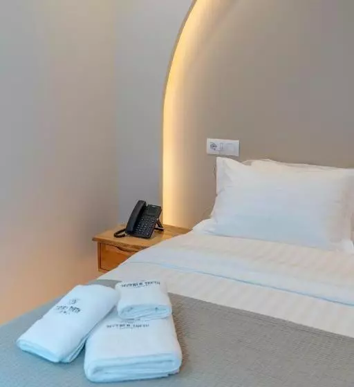 Hotelli Jezerca Theth