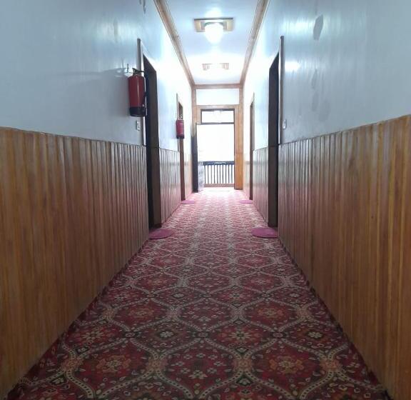 Hotel The Central House