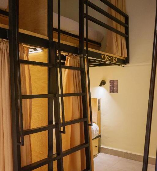 پانسیون Bodegante Hostal 1