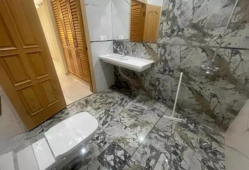 پانسیون Gb Lodges G 10 Branch