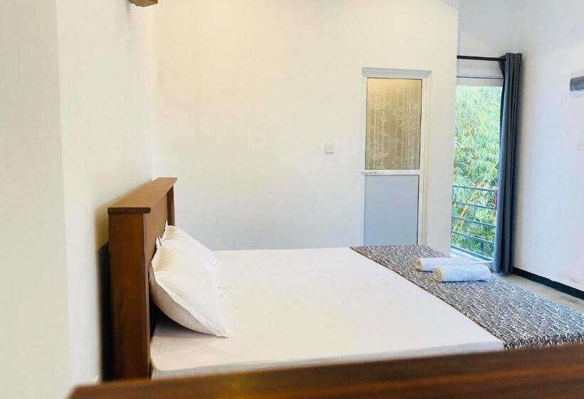 بنسيون Zen Aura Living