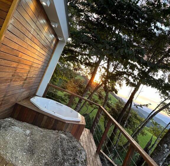 Albergue Pousada Dona Pedra   Cabana Jade