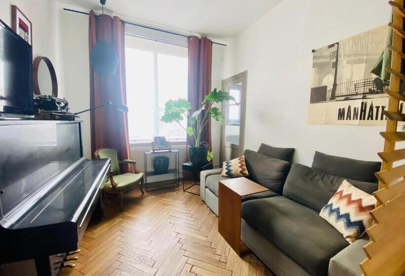 تختخواب و صبحانه Aux3maisons