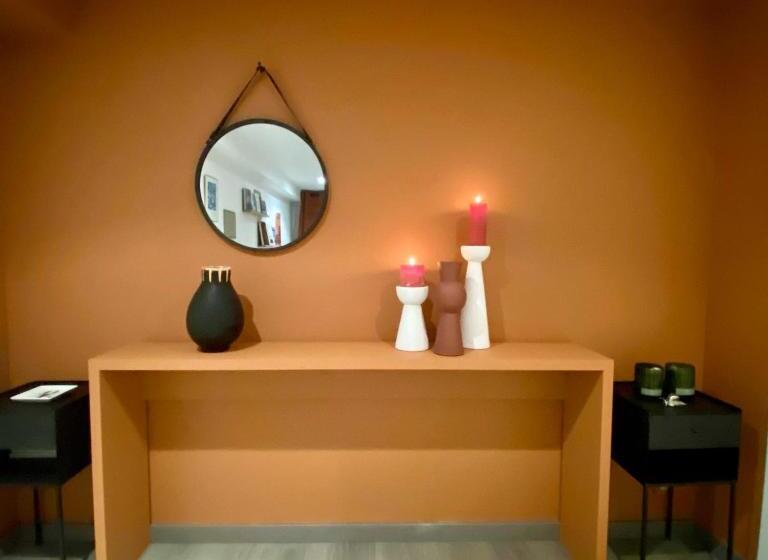 تختخواب و صبحانه Aux3maisons