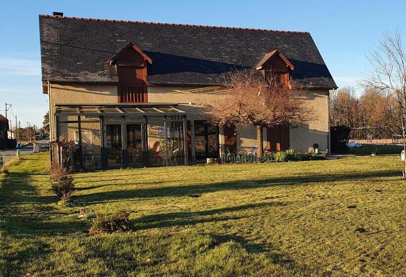 تختخواب و صبحانه Chez Aline Et Michel