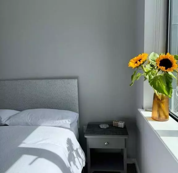 تختخواب و صبحانه Dublin Private Room