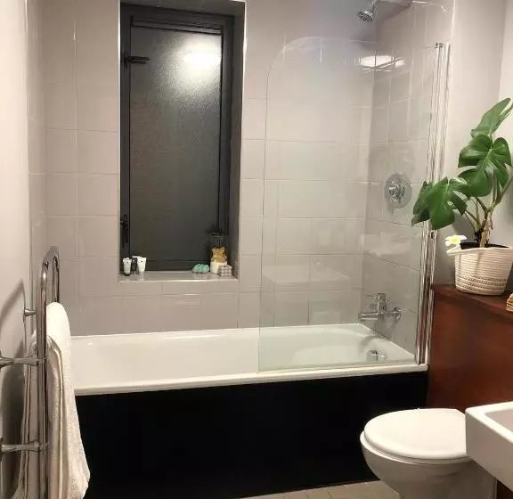 تختخواب و صبحانه Dublin Private Room