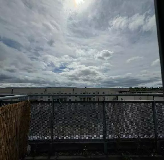 تختخواب و صبحانه Dublin Private Room