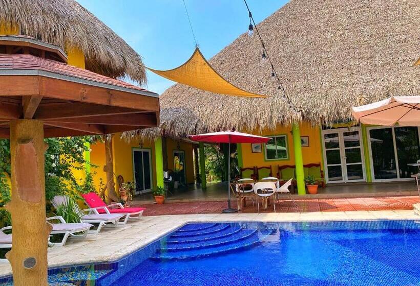 هتل Playa Morena El Paredon