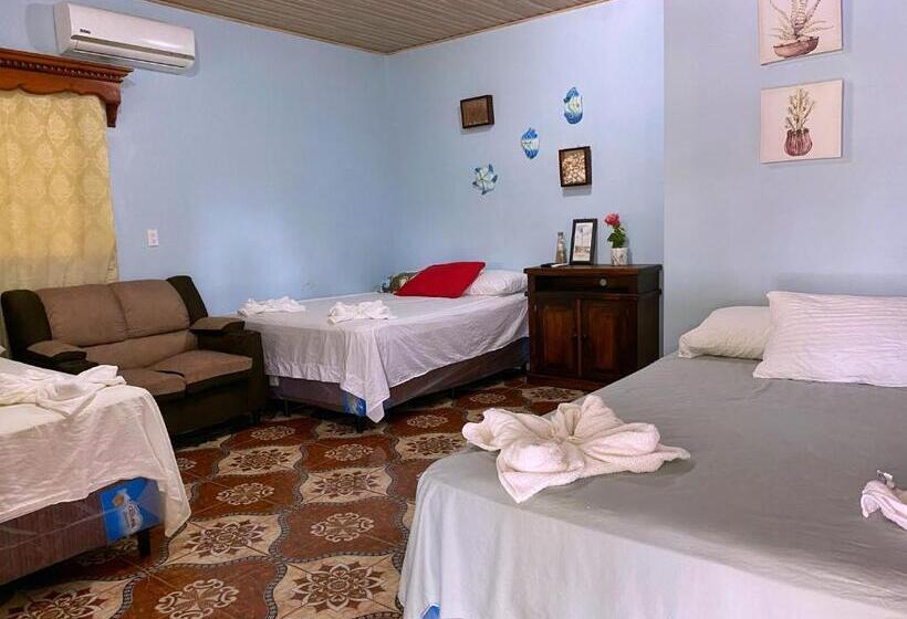 هتل Playa Morena El Paredon