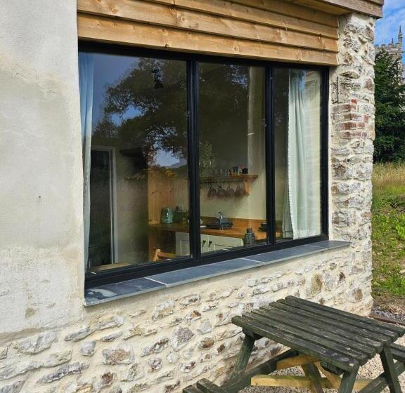 酒店 The Drewe Arms, Broadhembury