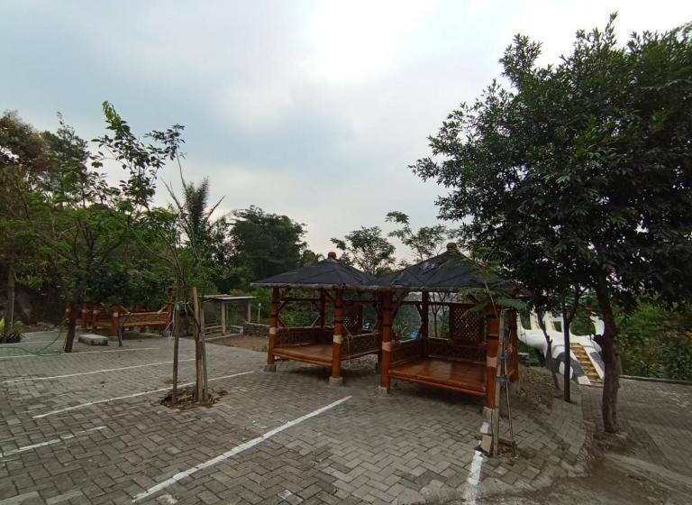 בית מלון כפרי Villa Asia Jaya Redpartner