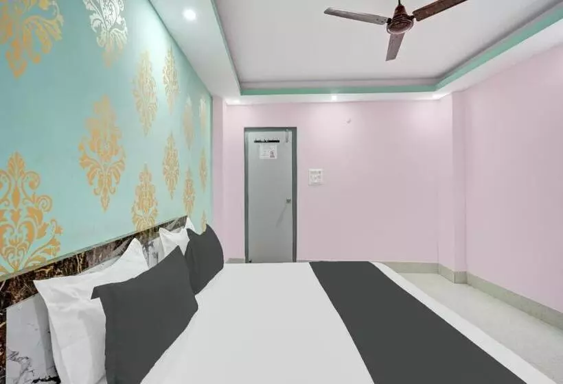 ホテル O Arsh Residential
