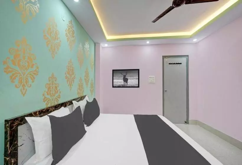 ホテル O Arsh Residential