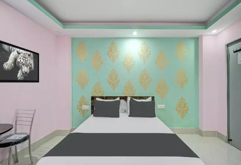 ホテル O Arsh Residential