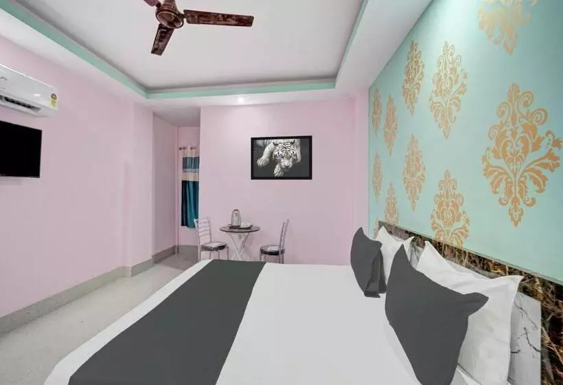 ホテル O Arsh Residential