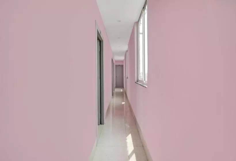 ホテル O Arsh Residential