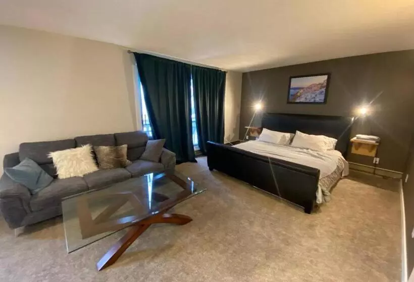 پانسیون Close To Whyte University New Reno King