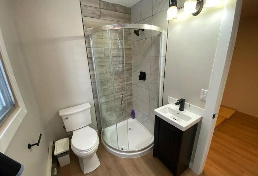 پانسیون Close To Whyte University New Reno King