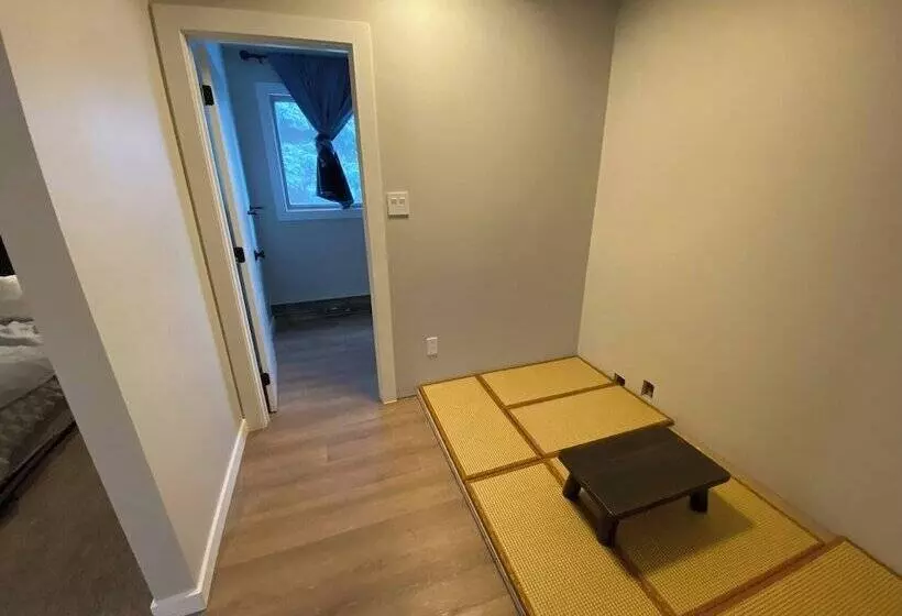 پانسیون Close To Whyte University New Reno King