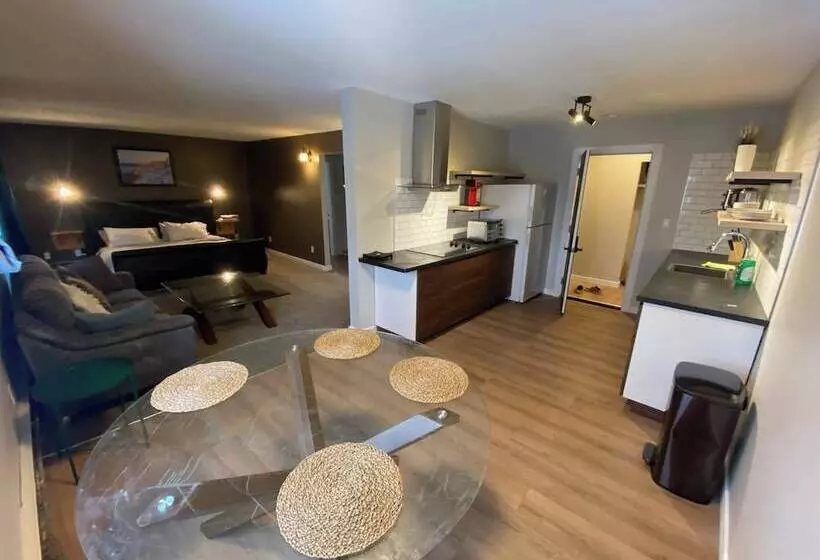 پانسیون Close To Whyte University New Reno King