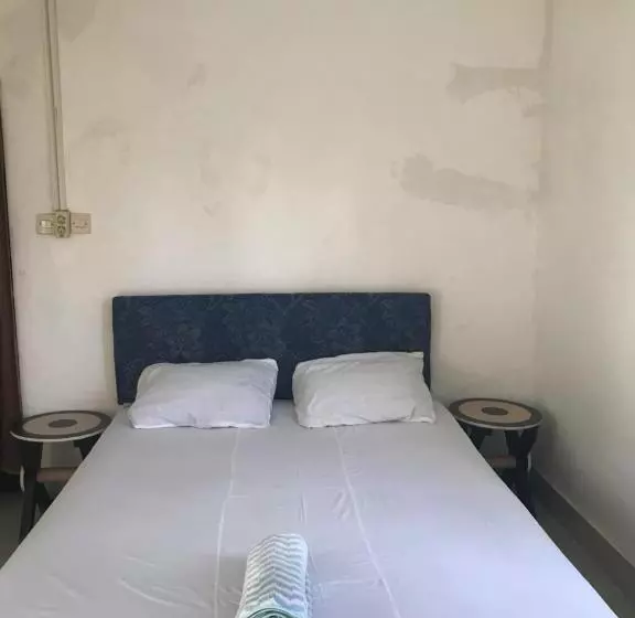 ペンション Rinjani Terrace Cottage & Resto