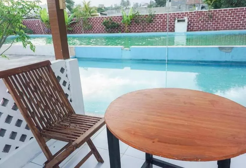 ペンション Rinjani Terrace Cottage & Resto