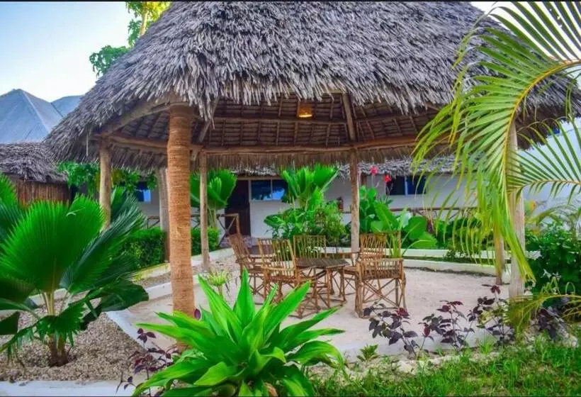 Tolo Tolo Resort